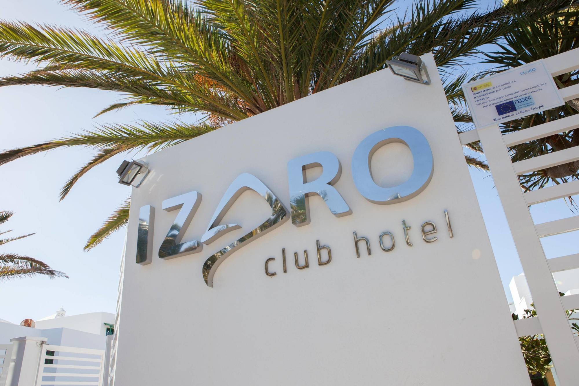 Gloria Izaro Club Apartahotel 4*